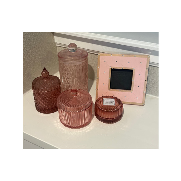 Pretty In Pink Girls Room Decor Frames Candle and Accessories - Picture 3 of 7